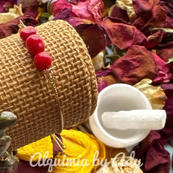 Gold red coral adjustable rope chain dainty bracelet - Picture 1 of 4